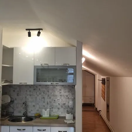 Sky Loft アパート